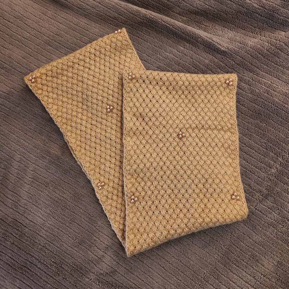 Soft Beige Infinity Scarf with Beads - Picture 3 of 5